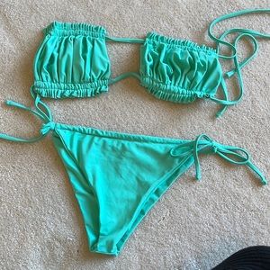 Teal set